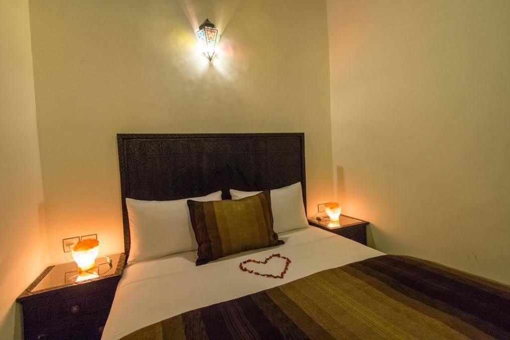 Dar Chrif Idrissi Hotel Fez Buitenkant foto